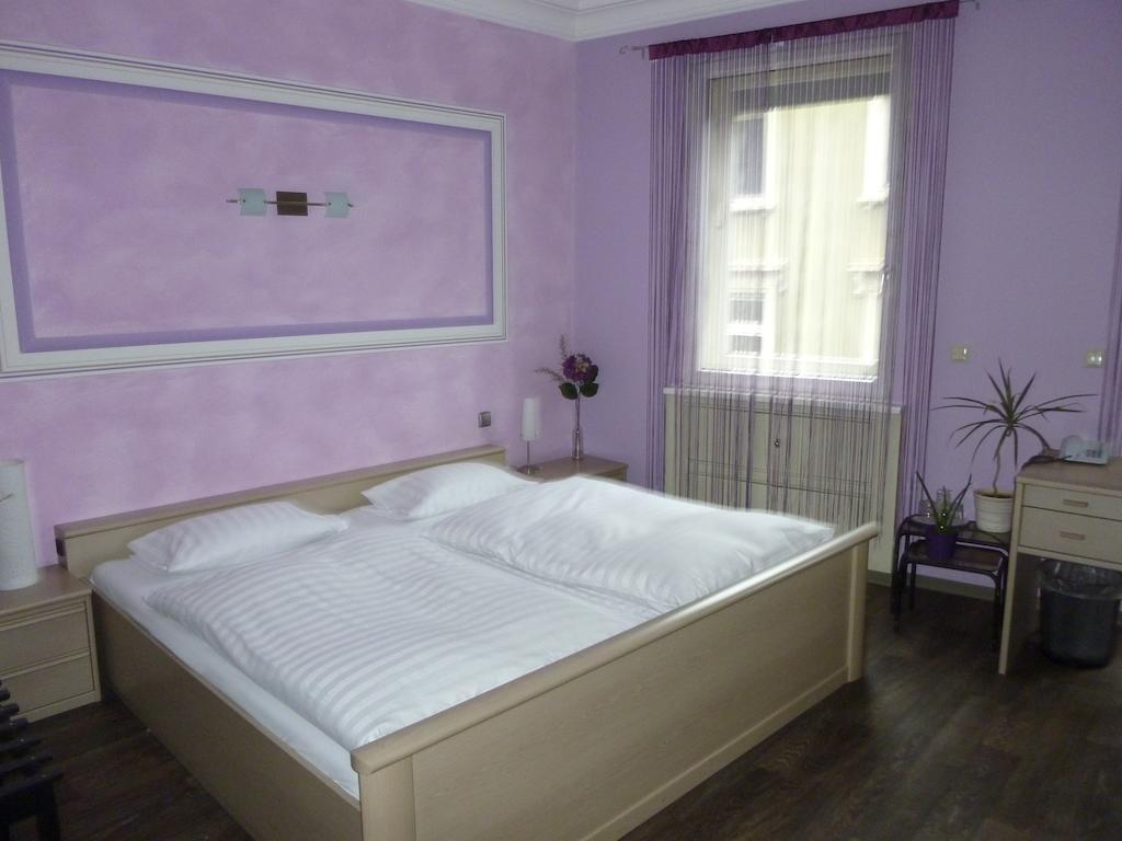 Achathotel Zum Schwan Идар-Оберщайн Стая снимка