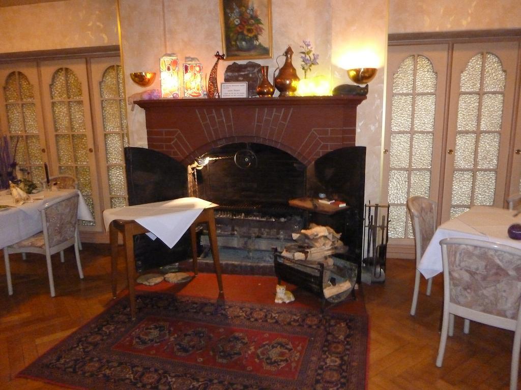 Achathotel Zum Schwan Идар-Оберщайн Екстериор снимка