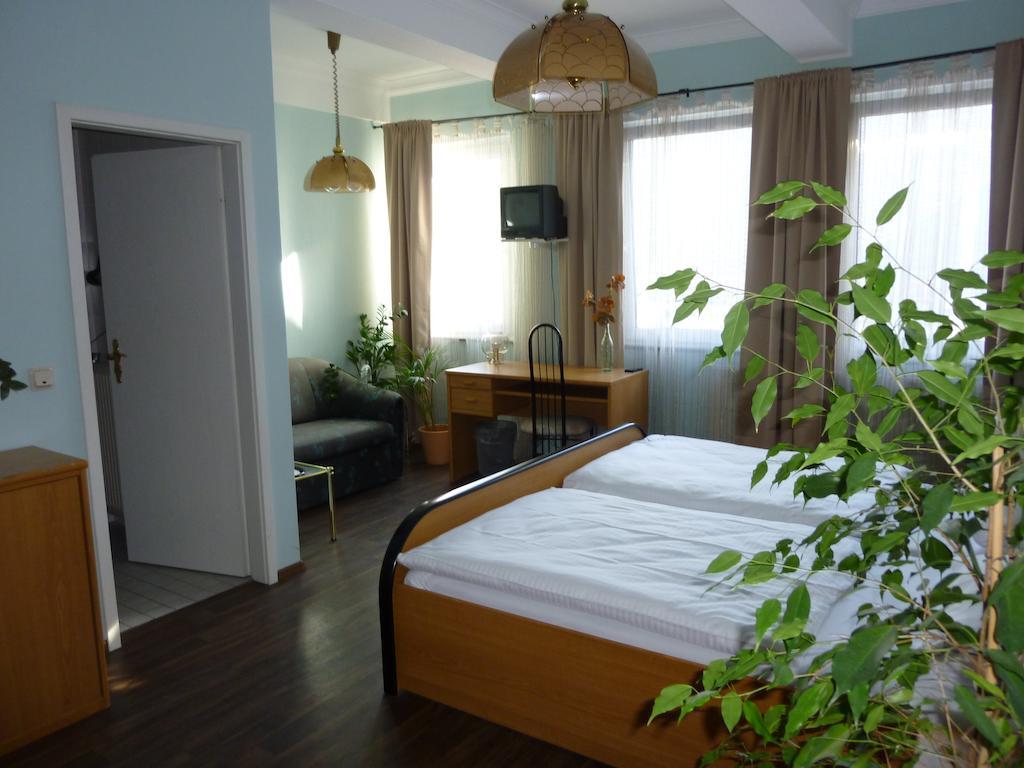 Achathotel Zum Schwan Идар-Оберщайн Стая снимка