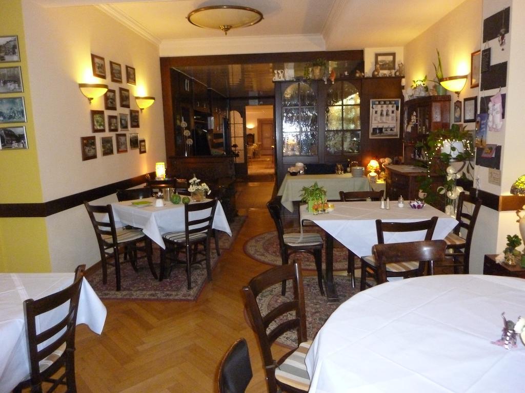 Achathotel Zum Schwan Идар-Оберщайн Екстериор снимка